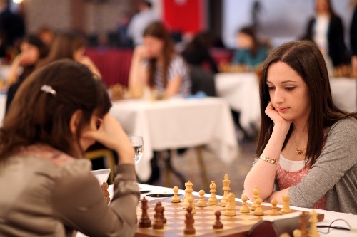 Georgian players Lela Javakhishvili and Nazi Paikidze made a draw